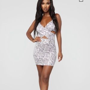Fashion nova snake skin mini dress, lavender color